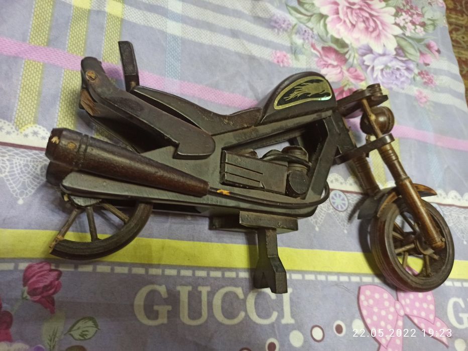 Мотоцикл из дерева