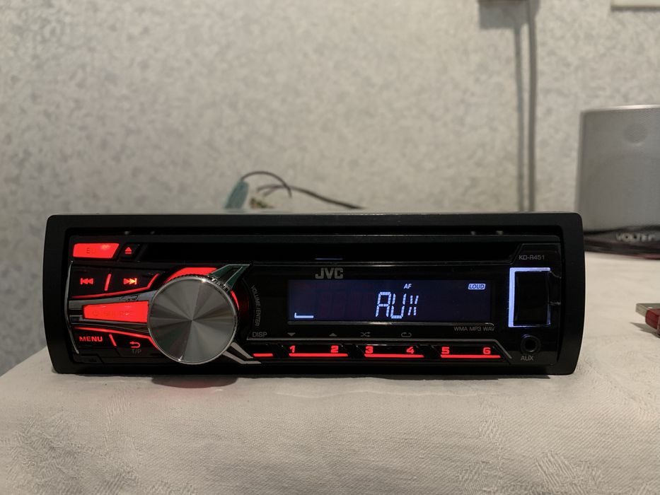 Авто Cd плеър JVC USB