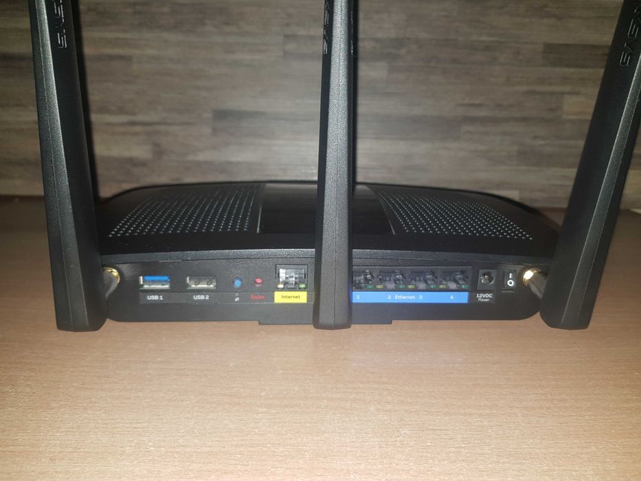 Linksys EA7500 v1 AC1900 MU-MIMO Gigabit WiFi Router