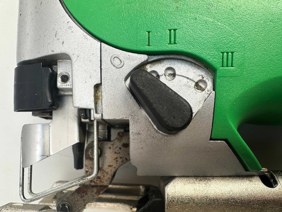 Hitachi CJ 120V - Професионален прободен трион 740W 120mm