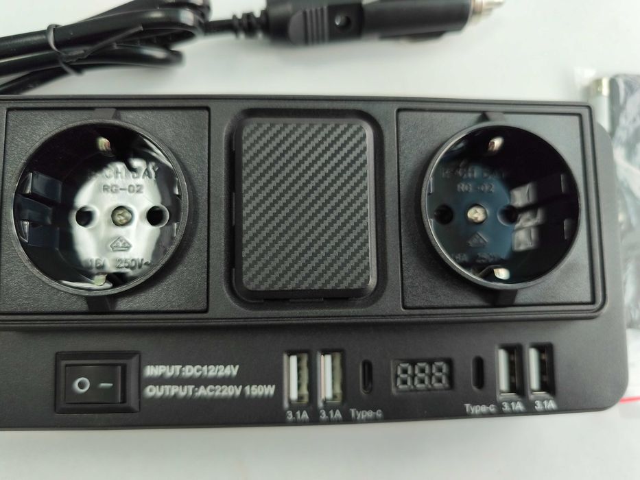 Invertor tensiune 12 V / 24 V 150 W