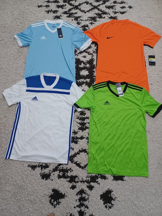 Tricouri originale Nike si Adidas. Marimea S.