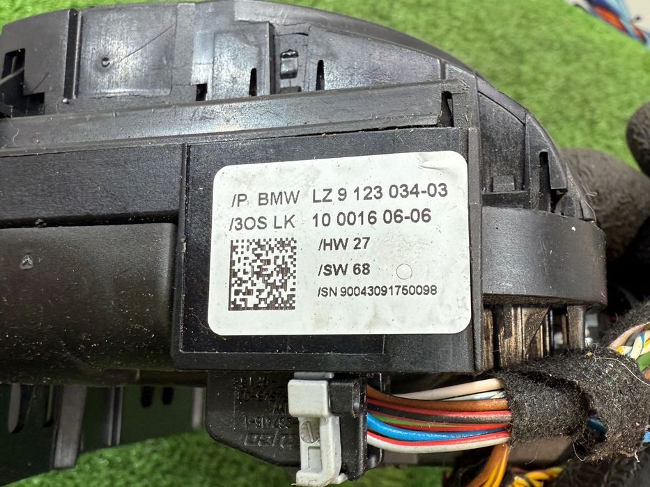 ANSAMBLU MANETE COMENZI VOLAN + SPIRĂ BMW 116D SERIA 1 E87 LCI 2.0 DIESEL 2010 COD OEM 39200208231 3920020823106 698955702 LZ912303403 2004-2013