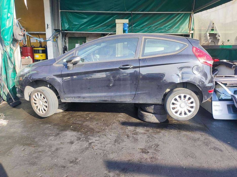 Ford Fiesta 1.4 2011г. НА ЧАСТИ!
