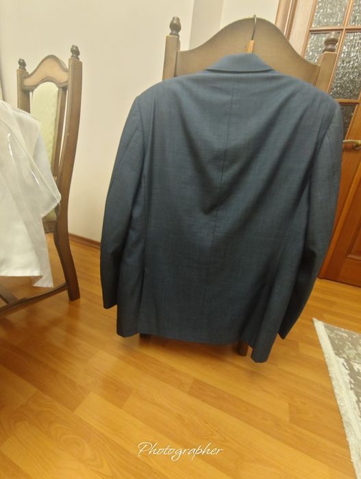 Продам костюм KITON