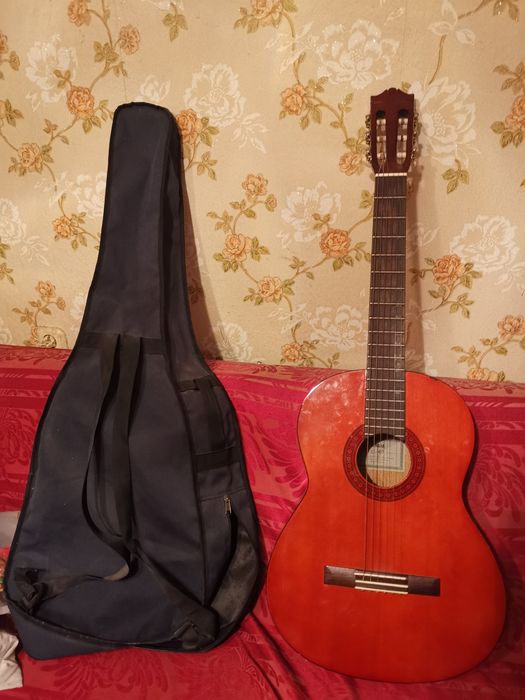 Акустическая гитара Yamaha C40