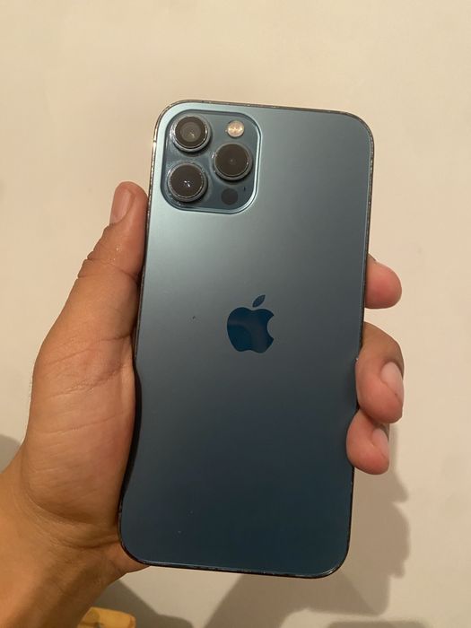 Продается айфон 12 про макс/128 в хорошем состояний