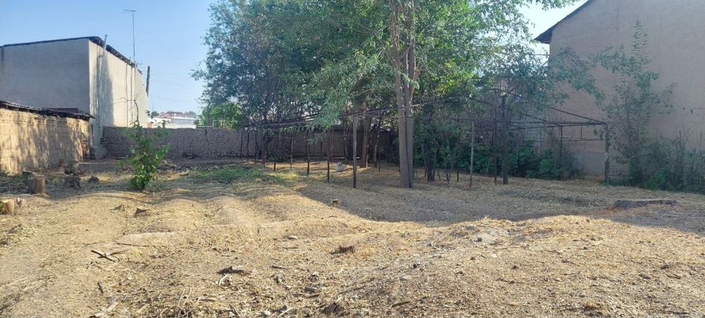 Uy sotladi nazarbekda