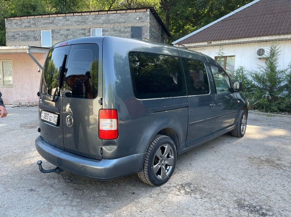 Продам хороший автомобиль для бизнеса.