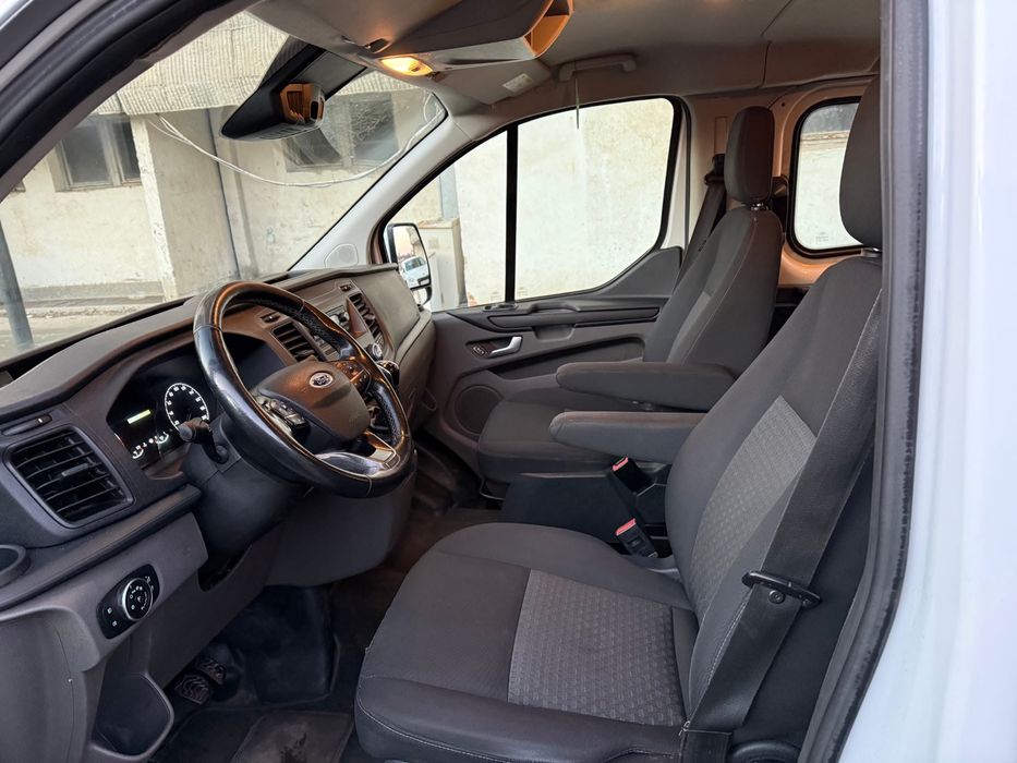 Ford tasit custom 2019