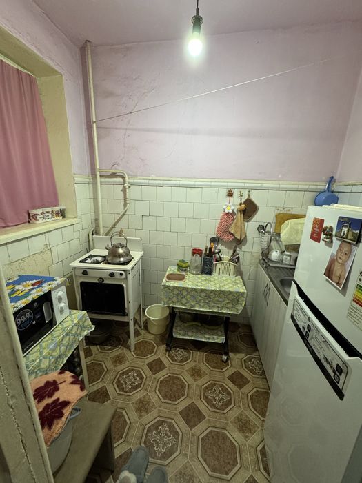 Kvartira sotiladi yunusobod 2-kvartal - 1 xonali 34 m2