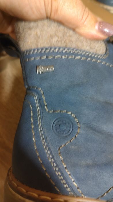 De vânzare ghete iarna băieți,îmblănite,mărime 37