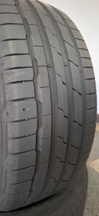 2бр. 215/45/17 Hankook 6.3mm грайфер, дот 21г. Безплатен монтаж