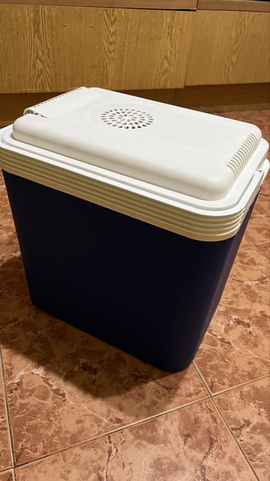 Хладилна чанта 30 L  12V