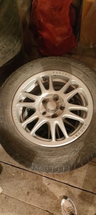 Продам резину с  дисками
