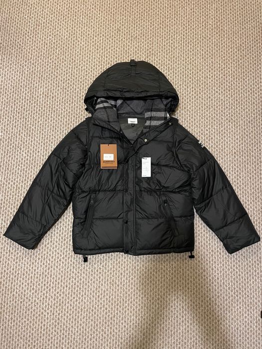 Geaca burberry noua cu eticheta