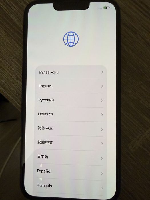 Продавам Iphone 13 black 128gb