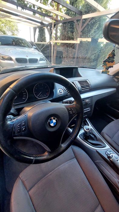 Bmw 118i/2.0 143 cp/ Navigatie/Trapă/Xenon/Angel Eyes/