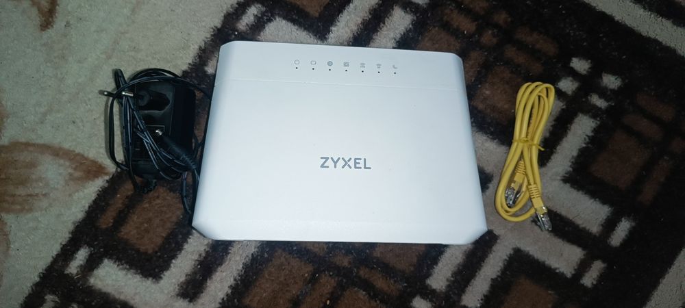 Продаю роутер ZYXEL