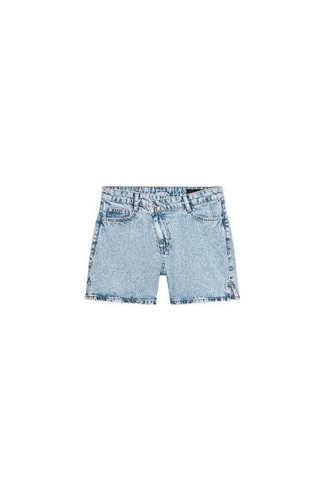 Чисто нови дънкови къси панталони на ZARA с висока талия и кръстосан колан. Размер М 38.