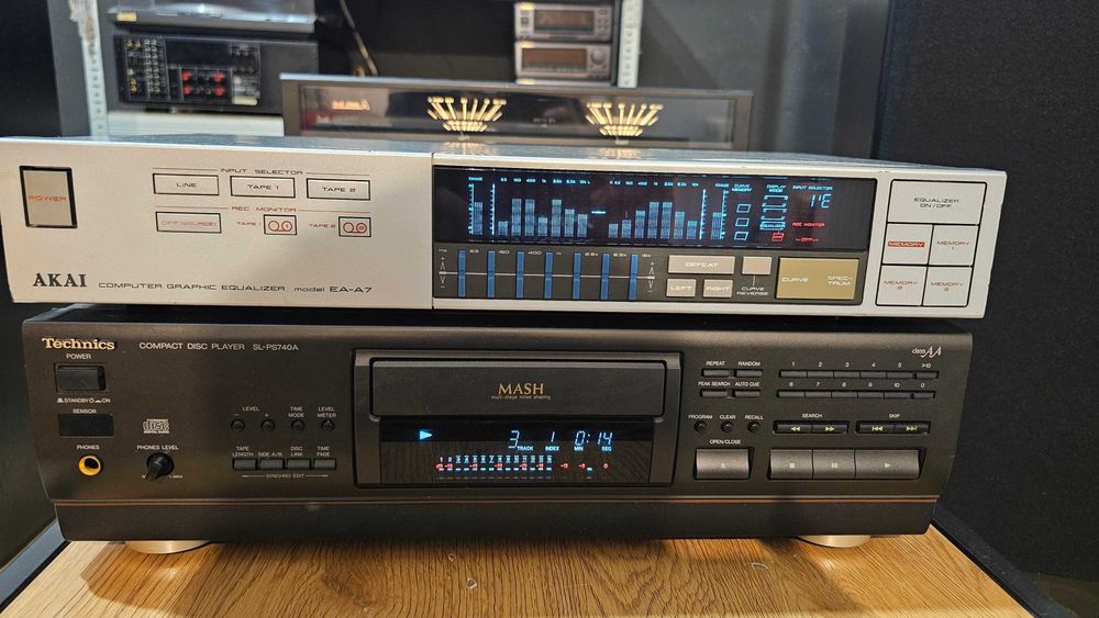 Egalizator Akai EA-A7 silver, cap de serie, partial defect. Video!