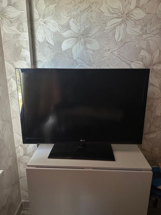 Телевизор модели LG