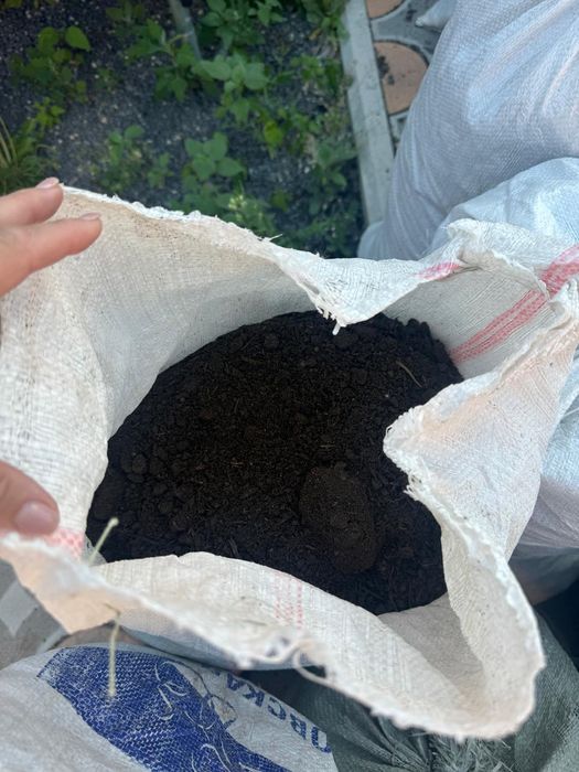 Продам чернозем в мешках