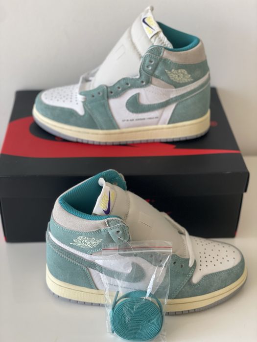 Jordan 1 Retro Turbo Green Air White Hyper Royal Grey