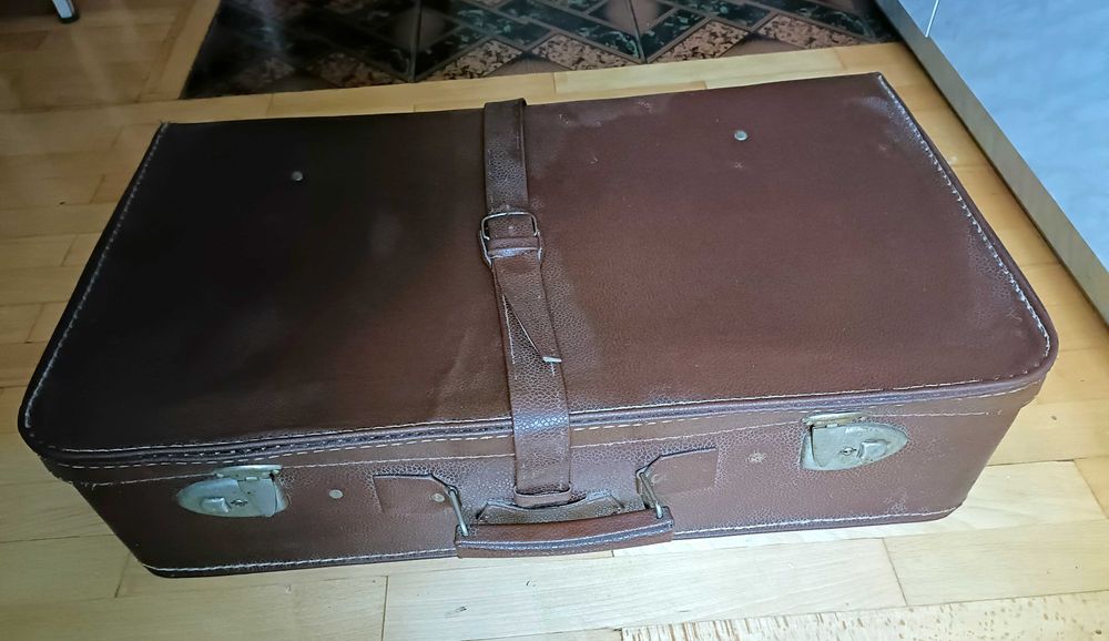 Geamantan valiza retro pt foto copii