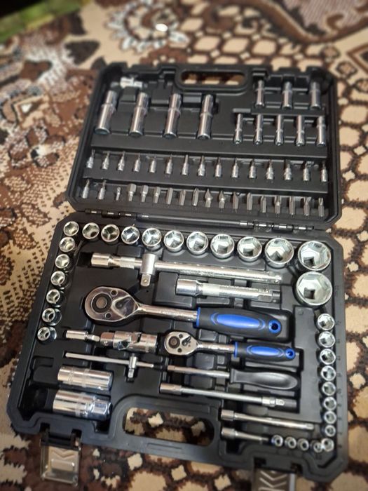 Продам набор инструменты