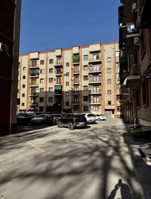 Продаётся квартира в Ул Алимкент Ор Паспортный стол Яшнабад