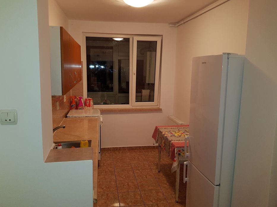 Vand apartament  zona Mihai Viteazul