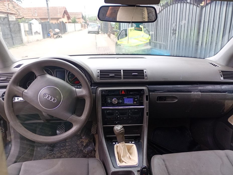 AUDI A4 0 — imagine 2
