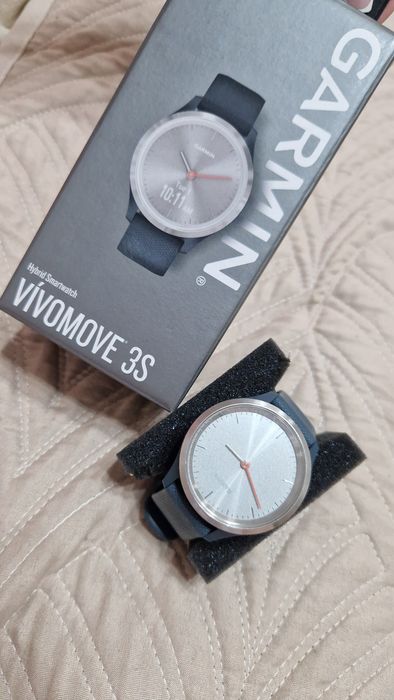 Смарт-часы Garmin Vivomove 3S