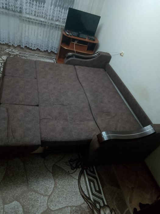 Продам хороший диван