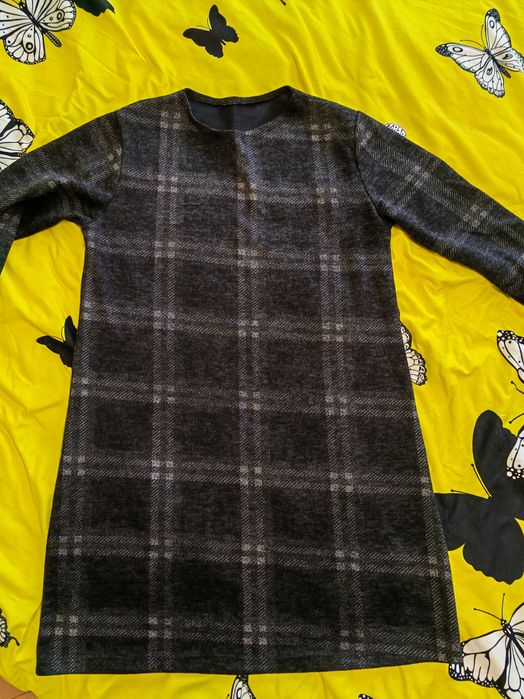 дамска рокля с дълъг ръкав