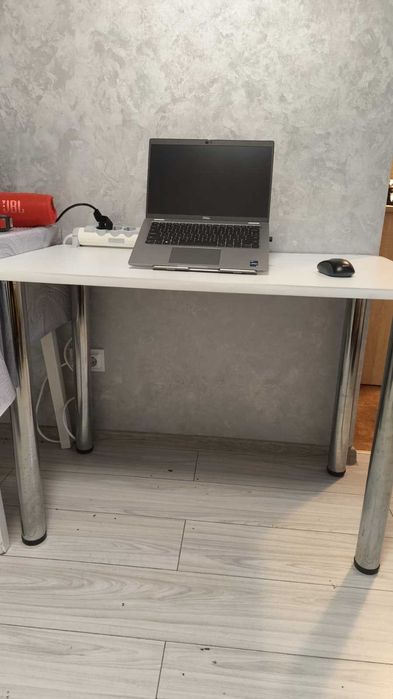 Masa bucatarie sau pentru birou