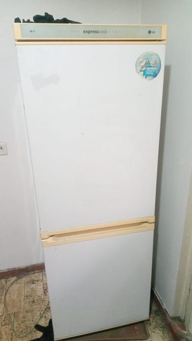 Холодильник б/у не рабочий