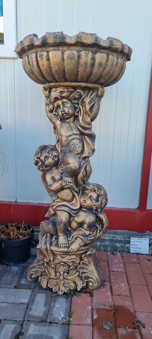 Jardiniera din beton,ghiveci din beton,statueta din beton