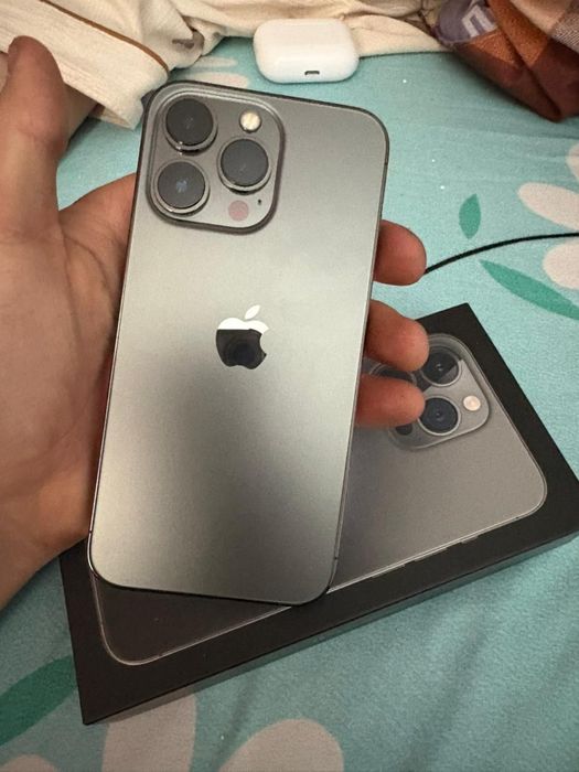 Продам iPhone 13 pro