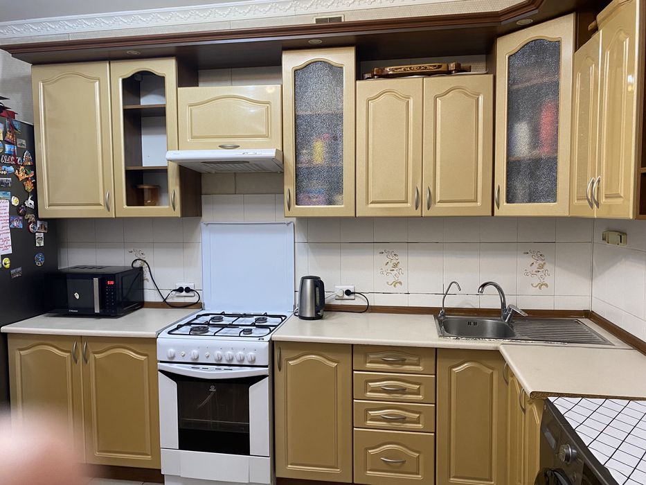 Продам кухонный гарнитур за 60 тысяч