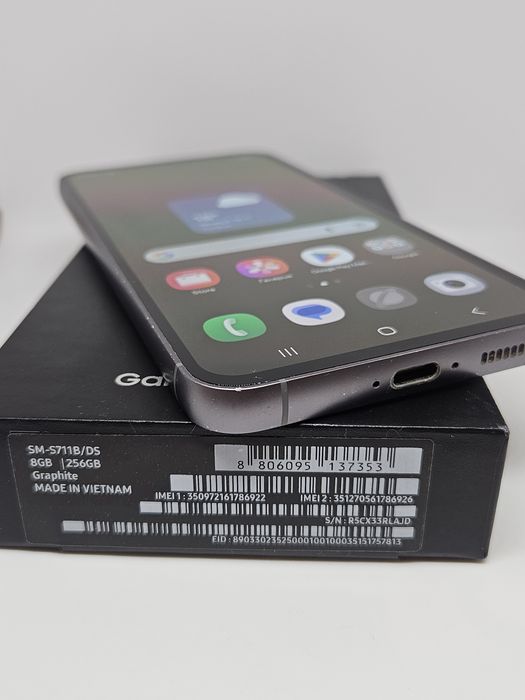 ТОП Samsung Galaxy S23 FE 5G 256Gb/8Ram Graphite + Кейсове + Протектори