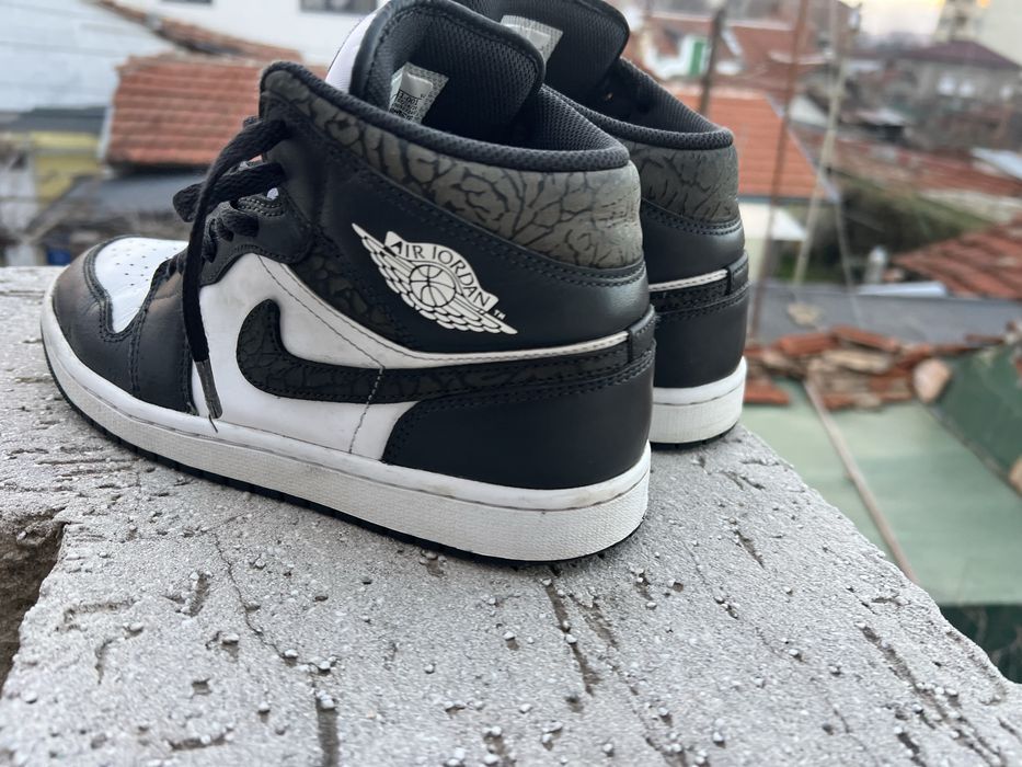 Nike Air Jordan 1 Retro41