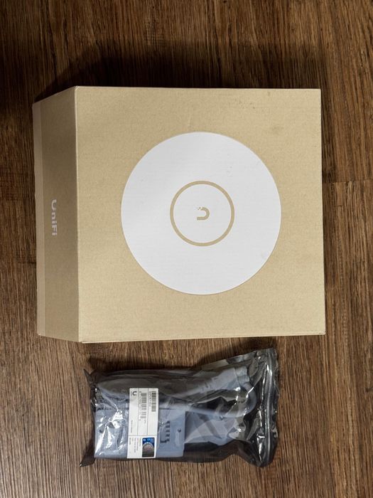 Точка доступа Ubiquiti UniFi U7 Pro