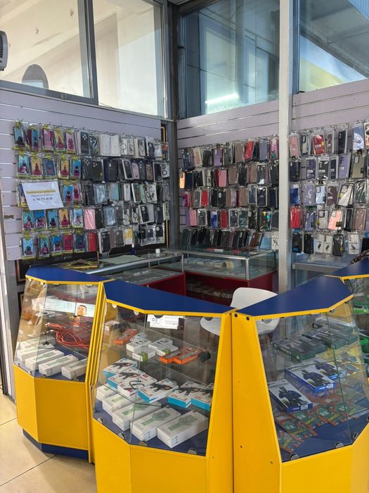 Продам витрины не дорого