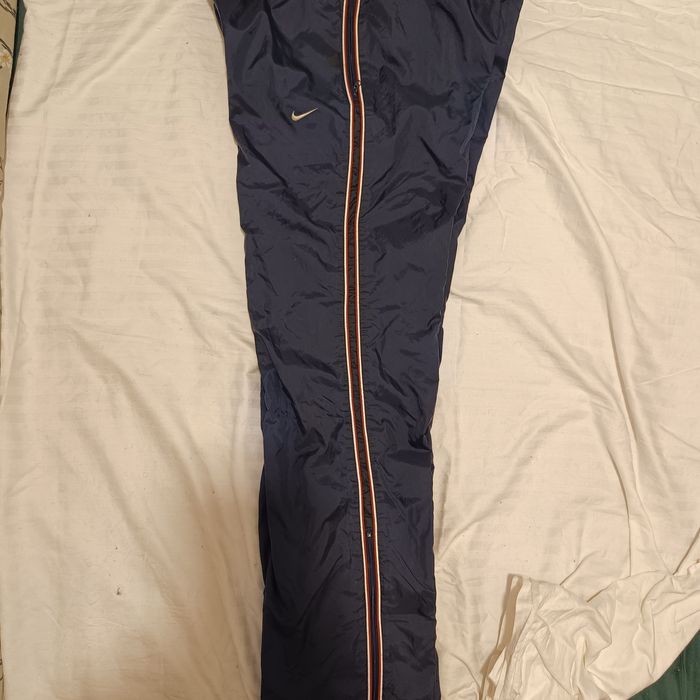 Pantaloni de trening Nike de fâș L