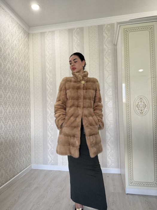 Шуба цвет очень красивый грец