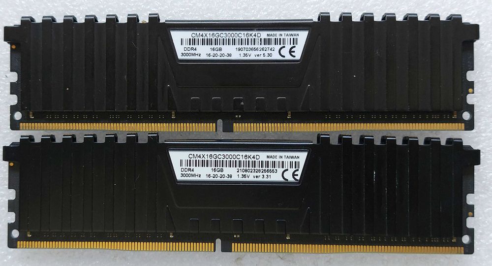 KIT memorii CORSAIR Vengeance  32Gb (2x16) DDR4 3000Mhz