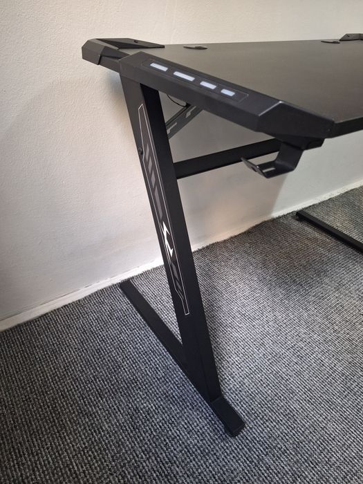 Ultradesk Space 2 Carbon cu led albastru