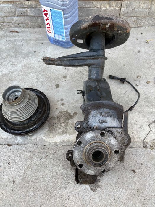 Цапфа ауди 100 а6 с4